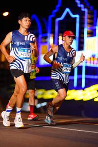 BIB: 198, 42210
                            <button type="button" onclick="openModal(22832124)" class="btn btn-primary btn-sm float-right btn-popup" data-toggle="modal" data-target=".modal-high-quality">
                        <i class="fas fa-shopping-cart"></i> Add to Cart
                    </button>
                                            <button type="button" onclick="isThisMe(22832124, true)" class="btn btn-success btn-sm float-right btn-popup btn-isme hidden" data-toggle="tooltip" data-placement="bottom" title="นี่คือรูปของคุณใช่ไหม คลิกที่นี่เพื่อเอาเข้าอัลบั้ม">
                        <i class="fas fa-plus"></i> Add to album
                    </button>
                    <button type="button" onclick="isThisMe(22832124, false)" class="btn btn-warning btn-sm float-right btn-popup btn-isnotme hidden">
                        <i class="fas fa-ban"></i> Remove from album
                    </button>